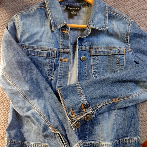 Harold's Women's Denim Jacket - Picture 7 of 8
